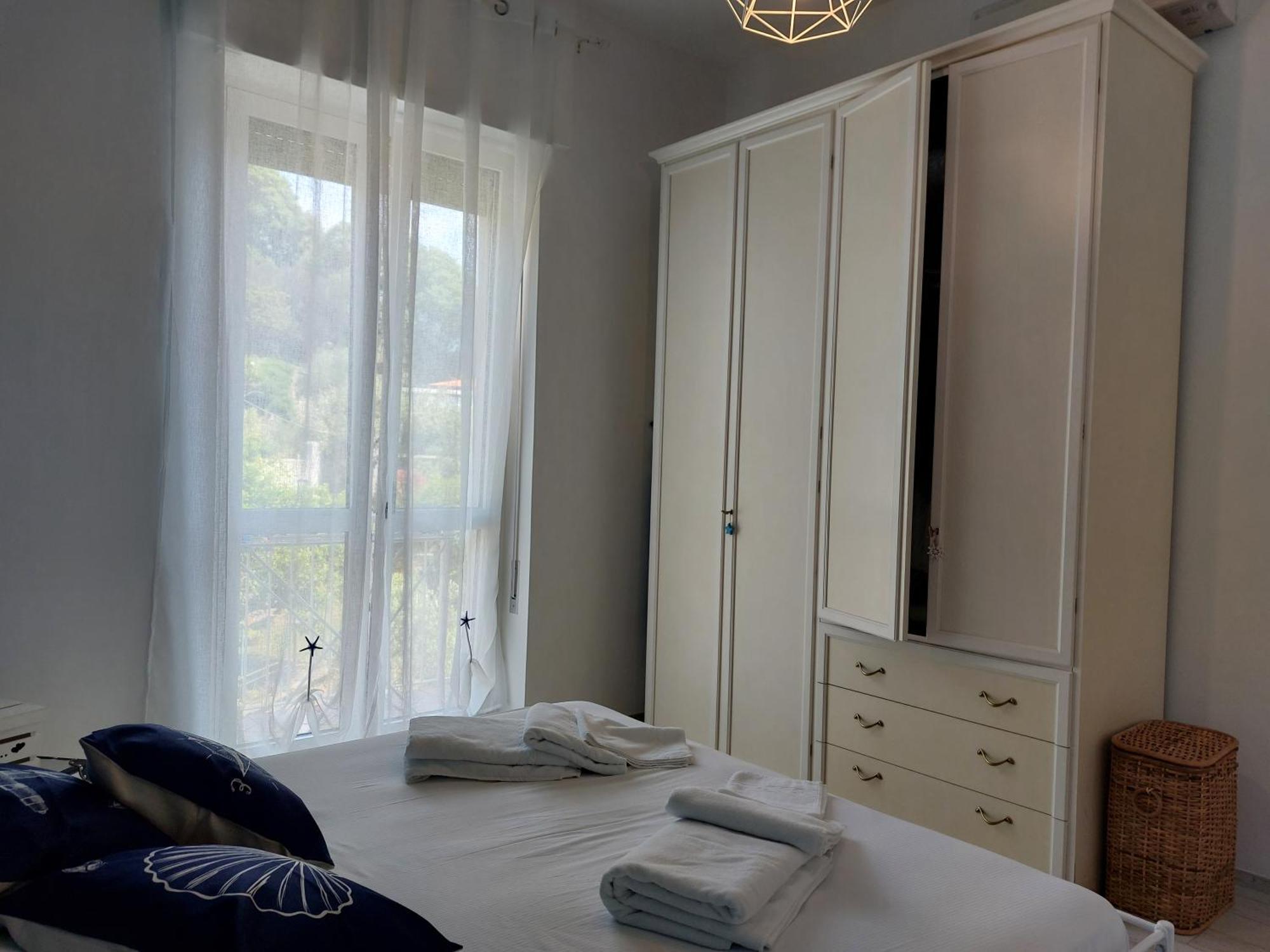Una Finestra Sul Mare Home 1 베르게지 외부 사진