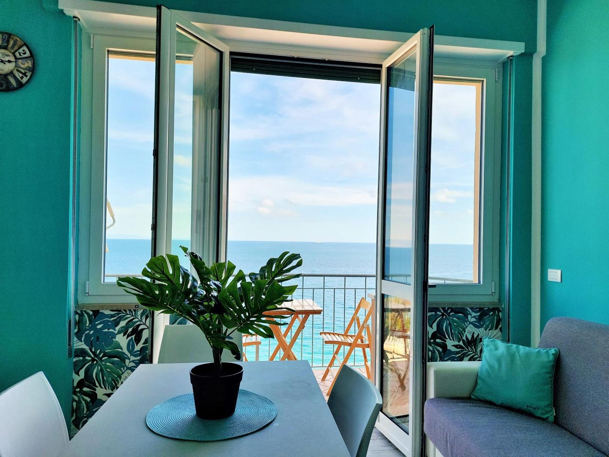 Una Finestra Sul Mare Home 1 베르게지 외부 사진